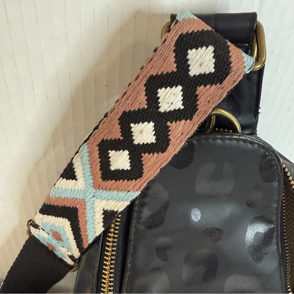 Leopard Print Black Crossbody Bag sling bad faux leather - Picture 4 of 10